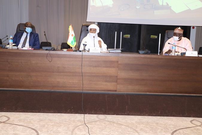 Urgent : Réunion extraordinaire du Comité interministériel de la gestion de la riposte à la Covid-19 au Niger Urgent : Réunion extraordinaire du Comité interministériel de la gestion de la riposte à la Covid-19 au Niger