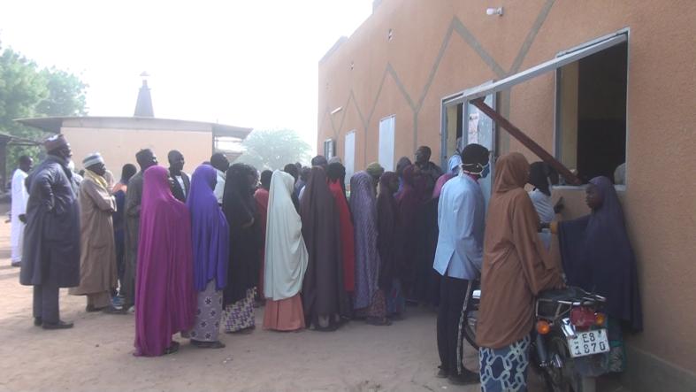 Scrutin Législatif et Présidentiel : Une grande affluence dans les différents bureaux de vote à Zinder Scrutin Législatif et Présidentiel : Une grande affluence dans les différents bureaux de vote à Zinder