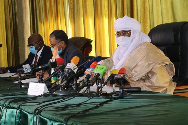 Flambée des cas de covid au Niger : Le gouvernement invite encore au respect strict des gestes barrières Flambée des cas de covid au Niger : Le gouvernement invite encore au respect strict des gestes barrières