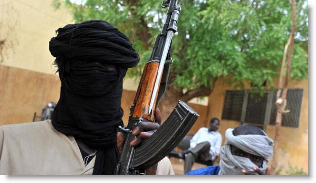 Une attaque terroriste fait une cinquantaine de civils tués dans la région de Tillabéry (Ouest du Niger) Une attaque terroriste fait une cinquantaine de civils tués dans la région de Tillabéry (Ouest du Niger)