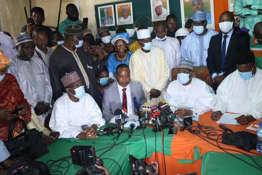 2ème tour de la présidentielle : Le MNSD Nassara de Seini Oumarou apporte son soutien au candidat Bazoum Mohamed 2ème tour de la présidentielle : Le MNSD Nassara de Seini Oumarou apporte son soutien au candidat Bazoum Mohamed