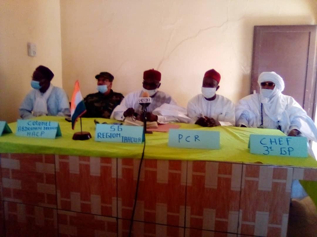 Rencontre Communautaire sur la consolidation de la paix à Tchintabaraden dans la région de Tahoua Rencontre Communautaire sur la consolidation de la paix à Tchintabaraden dans la région de Tahoua