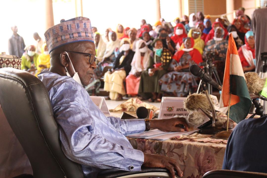 Le Maire central de Niamey rencontre les groupements féminins Le Maire central de Niamey rencontre les groupements féminins