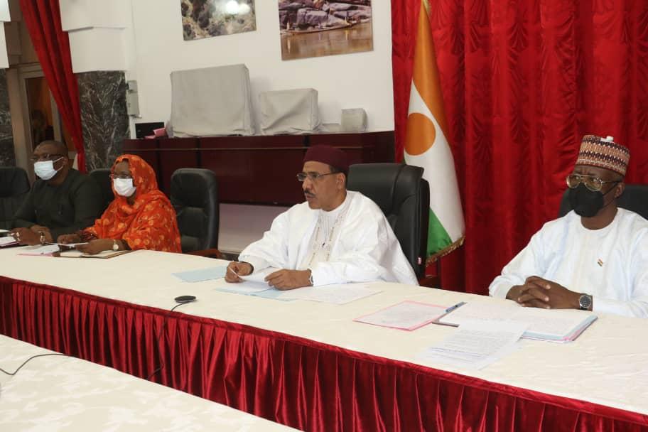 Le Président Bazoum Mohamed à la réunion virtuelle des chefs d’Etat et de gouvernement africains sur le changement climatique Le Président Bazoum Mohamed à la réunion virtuelle des chefs d’Etat et de gouvernement africains sur le changement climatique