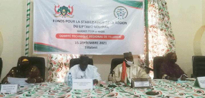 Tillabéri/1ère réunion du Comité Technique Régional : Informer et de sensibiliser les parties prenantes sur le mode opératoire du Projet Stabilisation dans la Région du Liptako Gourma Tillabéri/1ère réunion du Comité Technique Régional : Informer et de sensibiliser les parties prenantes sur le mode opératoire du Projet Stabilisation dans la Région du Liptako Gourma