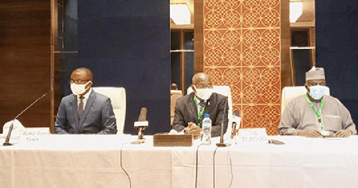 Santé de la Mère et de l’Enfant en milieu Communautaire : World Vision injectera 4 milliards de FCFA pour accompagner la politique sanitaire du Niger Santé de la Mère et de l’Enfant en milieu Communautaire : World Vision injectera 4 milliards de FCFA pour accompagner la politique sanitaire du Niger