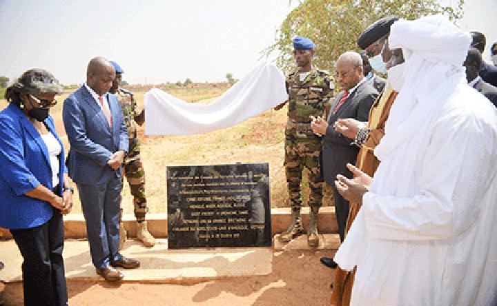 Séjour des membres du Conseil de Sécurité des Nations Unies au Niger : La délégation rend hommage aux martyrs du terrorisme Séjour des membres du Conseil de Sécurité des Nations Unies au Niger : La délégation rend hommage aux martyrs du terrorisme