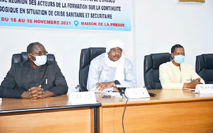 Réunion annuelle des acteurs de l’éducation : La continuité pédagogique en période de crise sécuritaire et de la COVID-19 au centre des échanges Réunion annuelle des acteurs de l’éducation : La continuité pédagogique en période de crise sécuritaire et de la COVID-19 au centre des échanges