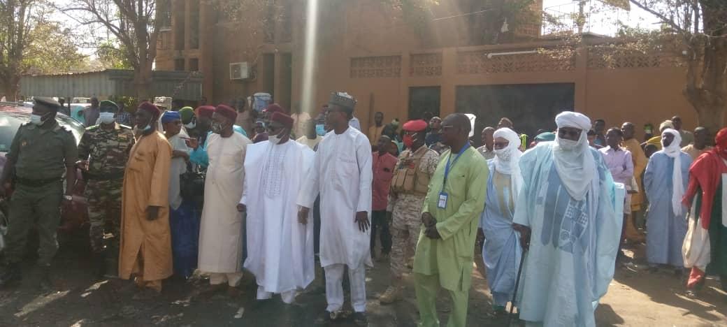 Tahoua : Un incendie consume 16 boutiques dans un marché de la ville Tahoua : Un incendie consume 16 boutiques dans un marché de la ville