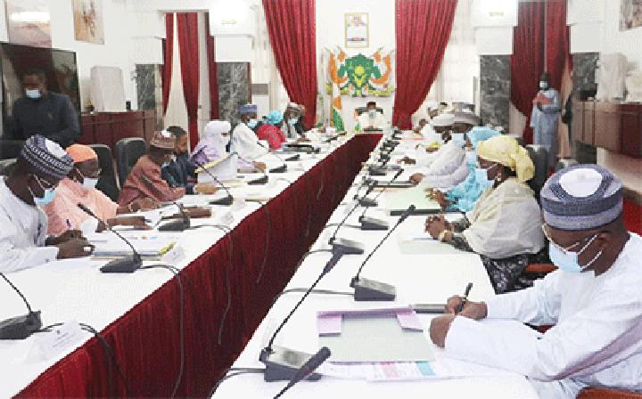 Au Conseil des ministres: D’importantes décisions prises dont l’adoption du projet de loi habilitant le Gouvernement à prendre des ordonnances. Au Conseil des ministres: D’importantes décisions prises dont l’adoption du projet de loi habilitant le Gouvernement à prendre des ordonnances.