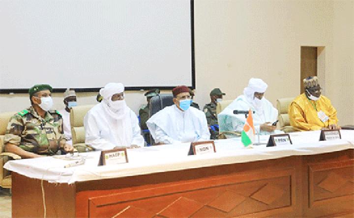 Forum sur le renforcement de la cohésion sociale à Diffa : La prévention des conflits communautaires au centre des échanges entre le Chef de l’Etat et les différentes couches sociales de la région Forum sur le renforcement de la cohésion sociale à Diffa : La prévention des conflits communautaires au centre des échanges entre le Chef de l’Etat et les différentes couches sociales de la région