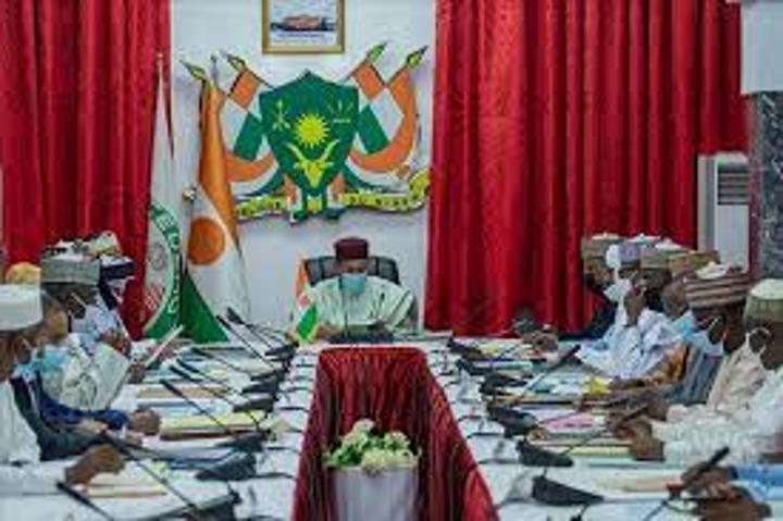Niger : Le Président Mohamed Bazoum préside une réunion du conseil national de sécurité (CNS) Niger : Le Président Mohamed Bazoum préside une réunion du conseil national de sécurité (CNS)