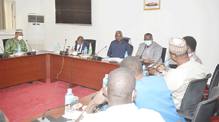 4eme Réunion du comité interministériel chargé de négociations avec les partenaires sociaux de l’éducation : Des avancées déjà enregistrées et les échanges se poursuivront pour aboutir à des accords, selon le ministre Mamoudou Djibo 4eme Réunion du comité interministériel chargé de négociations avec les partenaires sociaux de l’éducation : Des avancées déjà enregistrées et les échanges se poursuivront pour aboutir à des accords, selon le ministre Mamoudou Djibo