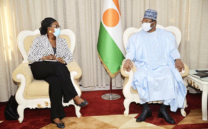 Au Cabinet du Premier Ministre : SE Ouhoumoudou Mahamadou reçoit la Représentante résidente de la CEDEAO au Niger Au Cabinet du Premier Ministre : SE Ouhoumoudou Mahamadou reçoit la Représentante résidente de la CEDEAO au Niger