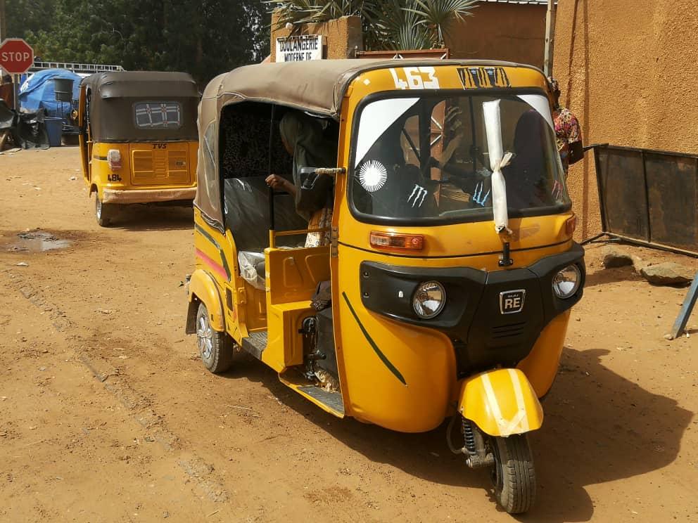 La conduite de taxi tricycle : Un secteur qui attire de plus en plus les jeunes de la ville de Tillabéri La conduite de taxi tricycle : Un secteur qui attire de plus en plus les jeunes de la ville de Tillabéri