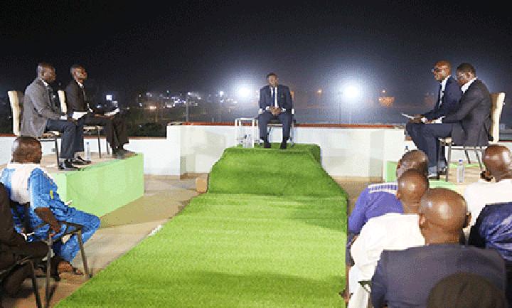 Conférence de presse du président du Comité Exécutif de la Fédération Nigérienne de Football (FENIFOOT) : Le Col-Major Djibrilla Hamidou dresse un état de lieu du football au Niger Conférence de presse du président du Comité Exécutif de la Fédération Nigérienne de Football (FENIFOOT) : Le Col-Major Djibrilla Hamidou dresse un état de lieu du football au Niger