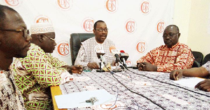 Déclaration de la CDTN sur la situation sécuritaire et sociale : La centrale appelle les différents acteurs à un dialogue constructif, la tolérance et la retenue face au défi sécuritaire Déclaration de la CDTN sur la situation sécuritaire et sociale : La centrale appelle les différents acteurs à un dialogue constructif, la tolérance et la retenue face au défi sécuritaire