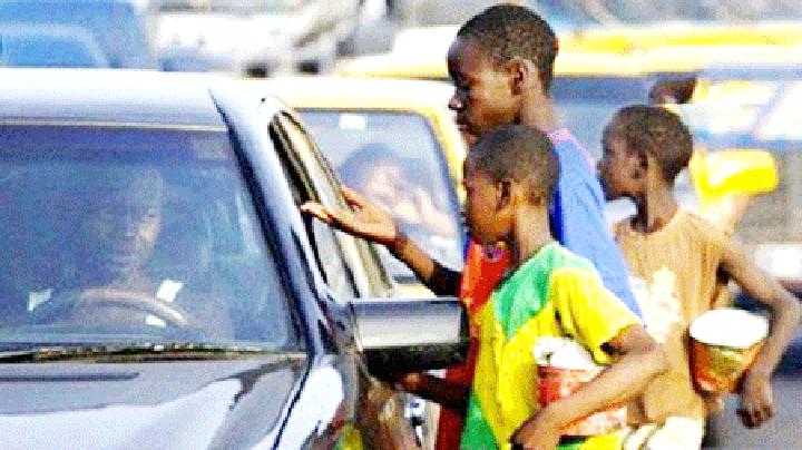 Coup de gueule : Quand la mendicité s’exporte, l’image du pays prend un coup Coup de gueule : Quand la mendicité s’exporte, l’image du pays prend un coup