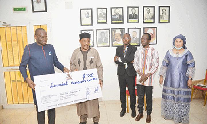 Cérémonie de remise des prix du concours de contes sur les valeurs culturelles africaines au CELHTO-UA : 22 conteurs d’Afrique de l’Ouest et du Centre primés, dont trois Nigériens Cérémonie de remise des prix du concours de contes sur les valeurs culturelles africaines au CELHTO-UA : 22 conteurs d’Afrique de l’Ouest et du Centre primés, dont trois Nigériens