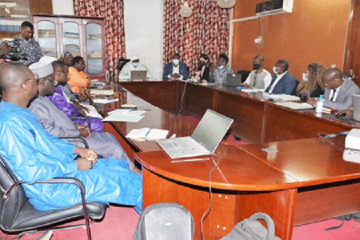 Opérationnalisation du portail du ministère de l’Education nationale : Vers la création d’un meilleur environnement pédagogique grâce aux NTIC Opérationnalisation du portail du ministère de l’Education nationale : Vers la création d’un meilleur environnement pédagogique grâce aux NTIC