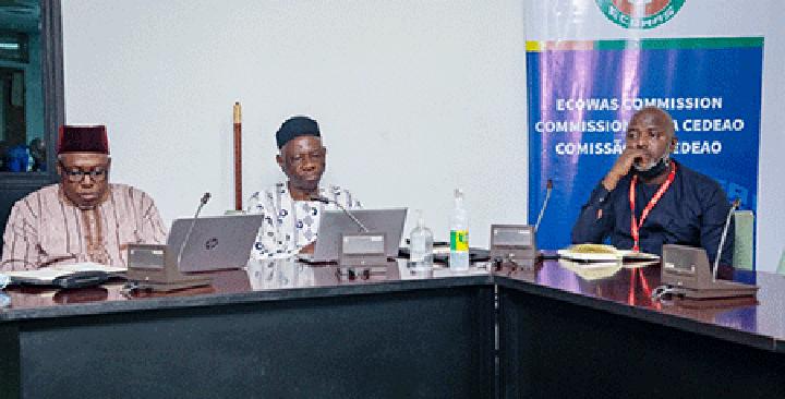 Réalisation du document bilan de la mandature 2018-2022 de la CEDEAO: Réunion de briefing et de lancement de la collecte des données avec les points focaux des Départements et Agences Réalisation du document bilan de la mandature 2018-2022 de la CEDEAO: Réunion de briefing et de lancement de la collecte des données avec les points focaux des Départements et Agences