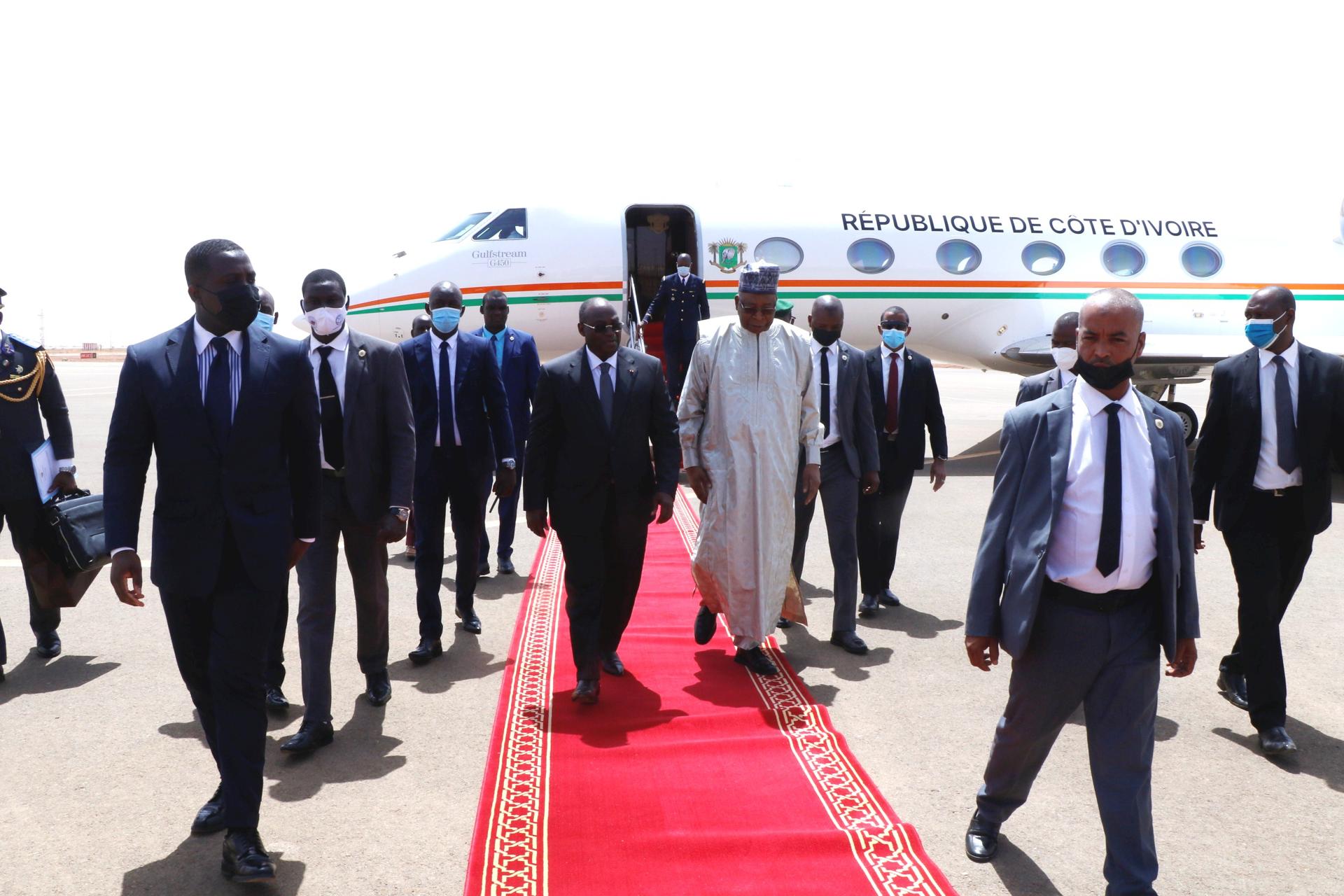 Arrivée à Niamey ce mercredi, du nouveau vice-président ivoirien M. Tiémoko Meyliet Koné Arrivée à Niamey ce mercredi, du nouveau vice-président ivoirien M. Tiémoko Meyliet Koné