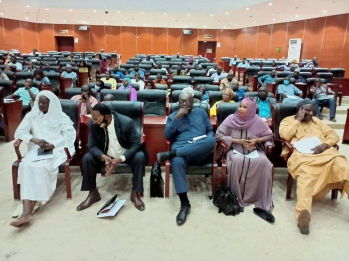 Partage d’expérience entre les comités d’organisation des dialogues du Tchad et du Niger Partage d’expérience entre les comités d’organisation des dialogues du Tchad et du Niger