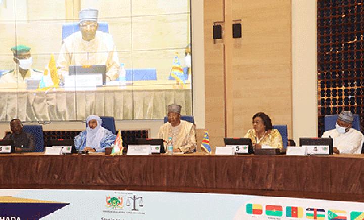 Fin de la 52ème session du Conseil des Ministres de l’OHODA : Un nouveau souffle pour l’encadrement et la sécurisation juridique des échanges commerciaux dans l’espace commun Fin de la 52ème session du Conseil des Ministres de l’OHODA : Un nouveau souffle pour l’encadrement et la sécurisation juridique des échanges commerciaux dans l’espace commun