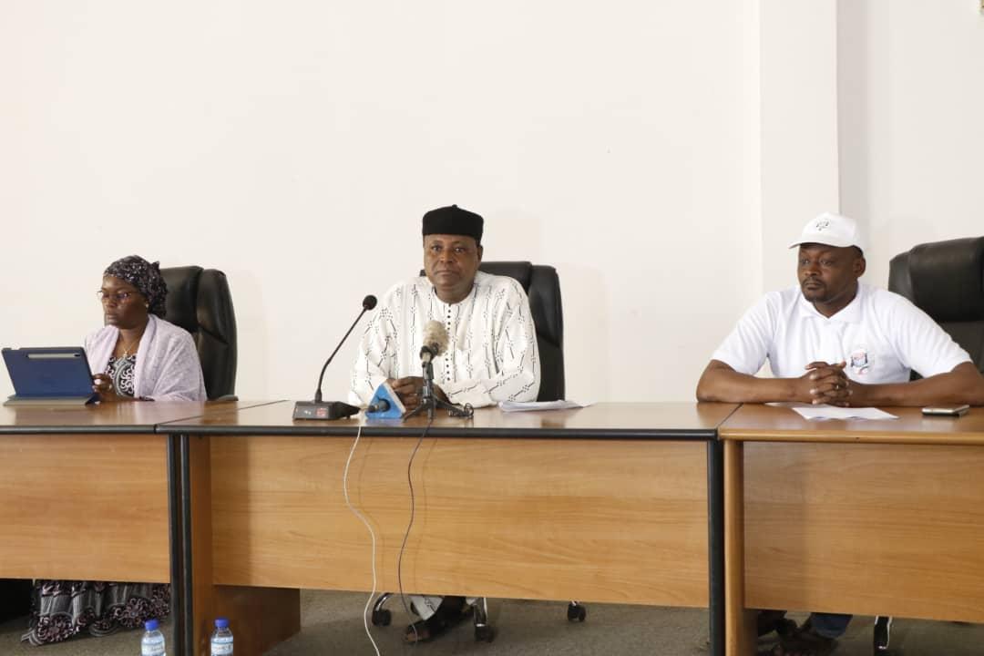 Niamey : Session de formation et de sensibilisation des agents de l'ONEP sur les textes juridiques régissant leur cadre de travail Niamey : Session de formation et de sensibilisation des agents de l'ONEP sur les textes juridiques régissant leur cadre de travail
