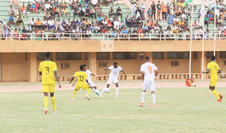 Fin de la phase des poules des matchs du tournoi qualificatif CAN U20 de la Zone UFAO B : La Côte d’Ivoire, le Bénin, le Nigéria et Burkina Faso en demi-finales Fin de la phase des poules des matchs du tournoi qualificatif CAN U20 de la Zone UFAO B : La Côte d’Ivoire, le Bénin, le Nigéria et Burkina Faso en demi-finales
