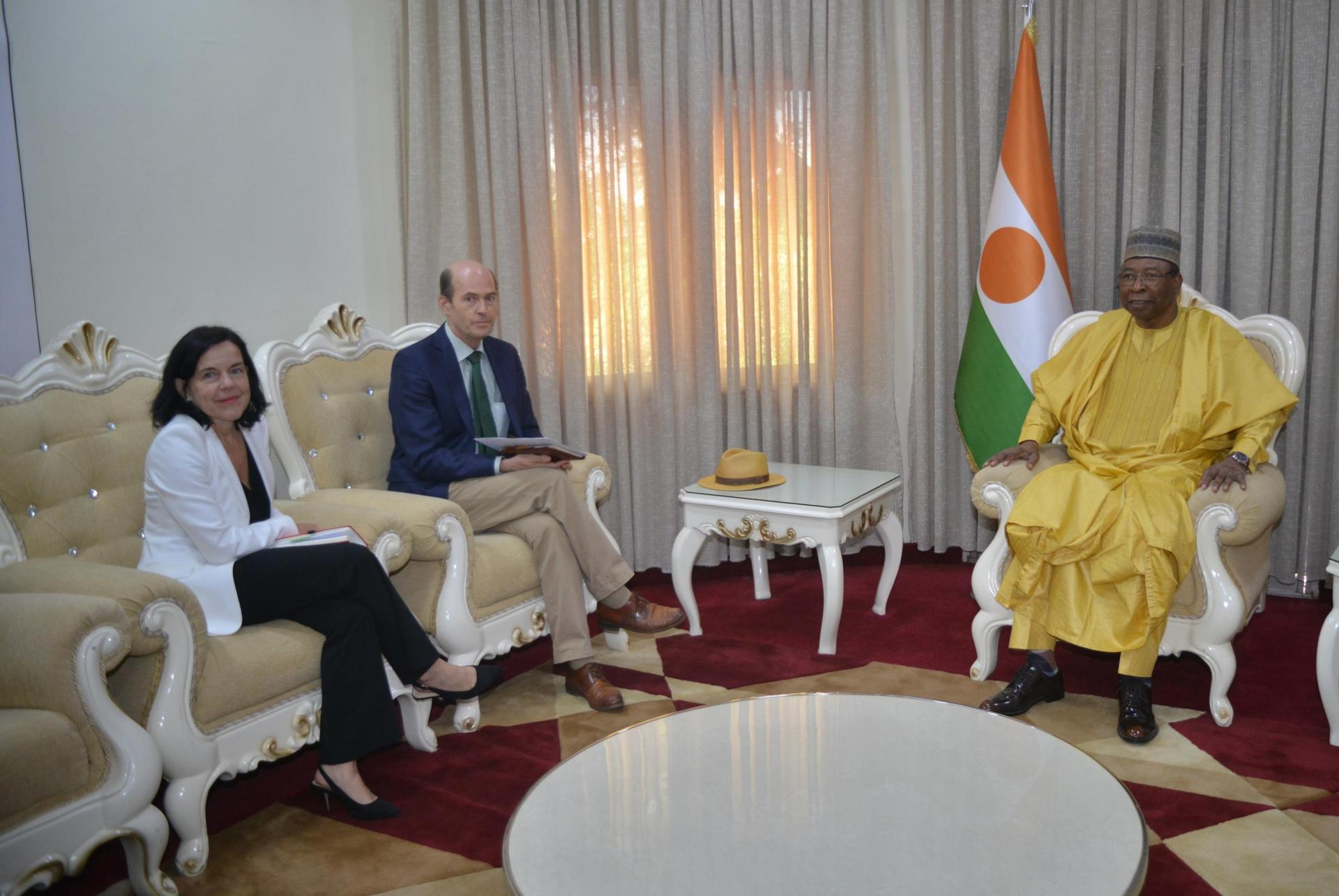 Le Premier Ministre reçoit le chef de file des PTF de la décentralisation au Niger Le Premier Ministre reçoit le chef de file des PTF de la décentralisation au Niger