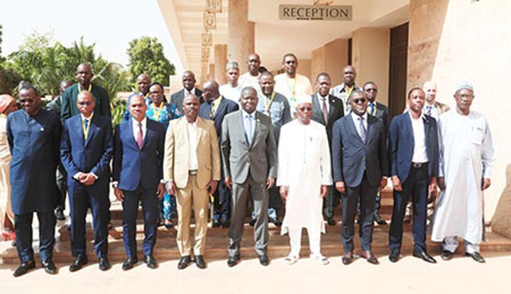 Réunion des ministres de l’Agriculture et de l’Elevage de l’espace UEMOA : Réflexions sur les pistes de solution à la crise alimentaire et nutritionnelle dans l’espace communautaire Réunion des ministres de l’Agriculture et de l’Elevage de l’espace UEMOA : Réflexions sur les pistes de solution à la crise alimentaire et nutritionnelle dans l’espace communautaire