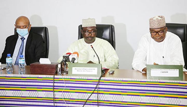 Atelier de l’Agence de régulation du secteur de la microfinance (ARSM) : Pour des solutions adéquates aux problèmes des systèmes de contrôle interne dans les institutions de microfinance Atelier de l’Agence de régulation du secteur de la microfinance (ARSM) : Pour des solutions adéquates aux problèmes des systèmes de contrôle interne dans les institutions de microfinance