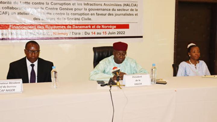 Atelier de sensibilisation sur la lutte contre la corruption et les infractions assimilées : Pour la promotion de la bonne gouvernance au Niger Atelier de sensibilisation sur la lutte contre la corruption et les infractions assimilées : Pour la promotion de la bonne gouvernance au Niger