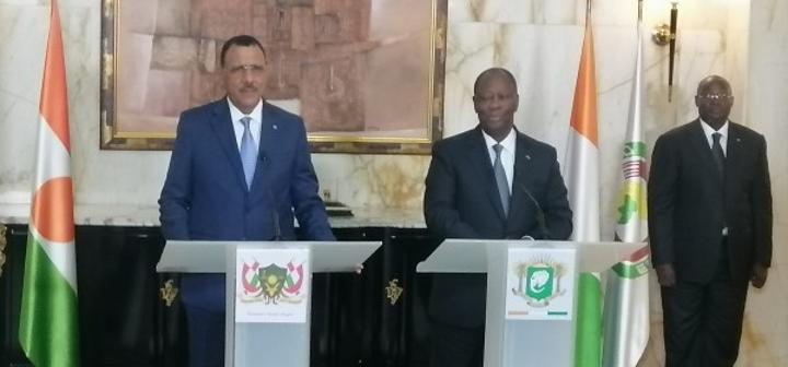 En visite officielle à Abidjan, Ouattara et Bazoum harmonisent leurs points de vue en prélude au sommet de la CEDEAO prévu le 3 juillet à Accra