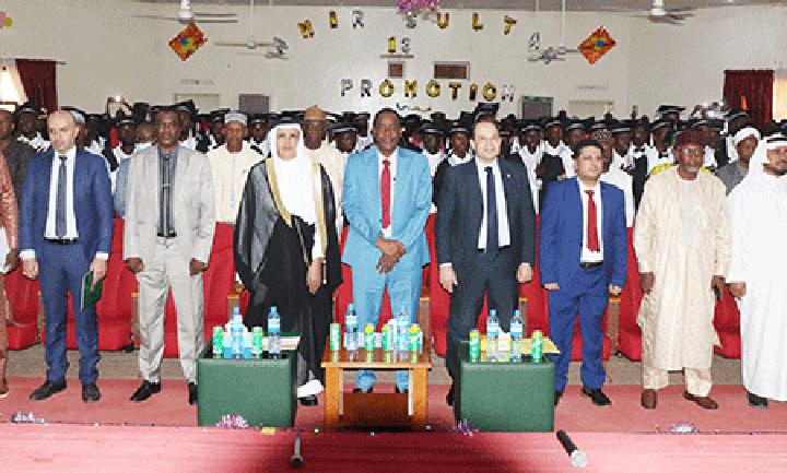 Remise des diplômes au Centre Culturel Amir Sultan de Niamey : 180 récipiendaires récompensés pour leurs efforts consentis Remise des diplômes au Centre Culturel Amir Sultan de Niamey : 180 récipiendaires récompensés pour leurs efforts consentis