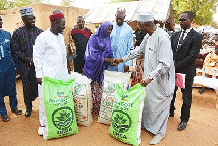 Lancement de la distribution des engrais subventionnés dans la commune IV de Niamey : Faciliter d’accès de l’engrais aux petits producteurs Lancement de la distribution des engrais subventionnés dans la commune IV de Niamey : Faciliter d’accès de l’engrais aux petits producteurs