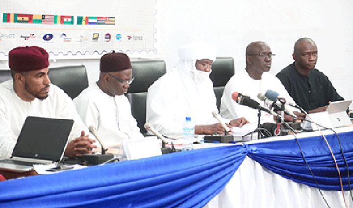 Clôture de l’atelier de la conférence des Postes des Etats de l’Afrique de l’Ouest : Vers un projet de système de transfert d’argent unique dans l’espace CEDEAO Clôture de l’atelier de la conférence des Postes des Etats de l’Afrique de l’Ouest : Vers un projet de système de transfert d’argent unique dans l’espace CEDEAO