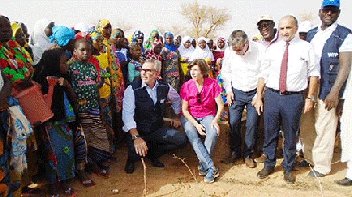 Visite de deux ministres français à Simiri : Constats satisfaisants sur les réalisations des ONG au bénéfice des populations avec l’appui des financements français Visite de deux ministres français à Simiri : Constats satisfaisants sur les réalisations des ONG au bénéfice des populations avec l’appui des financements français