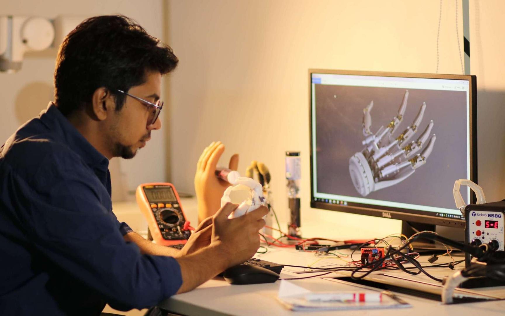 Handicap et démence : les start-up deeptech à la rescousse Handicap et démence : les start-up deeptech à la rescousse