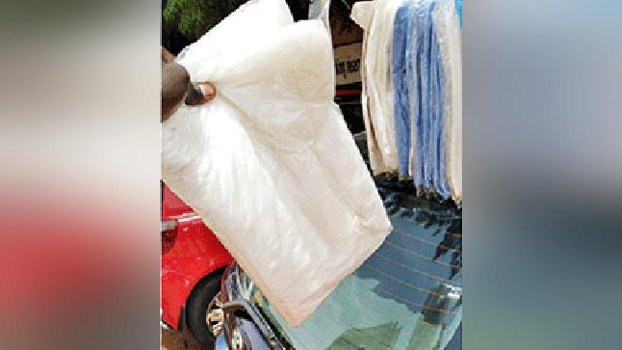 La vente des moustiquaires et des produits anti-moustiques à Niamey : Un business florissant pour les jeunes en cette période d’éclosion des larves La vente des moustiquaires et des produits anti-moustiques à Niamey : Un business florissant pour les jeunes en cette période d’éclosion des larves