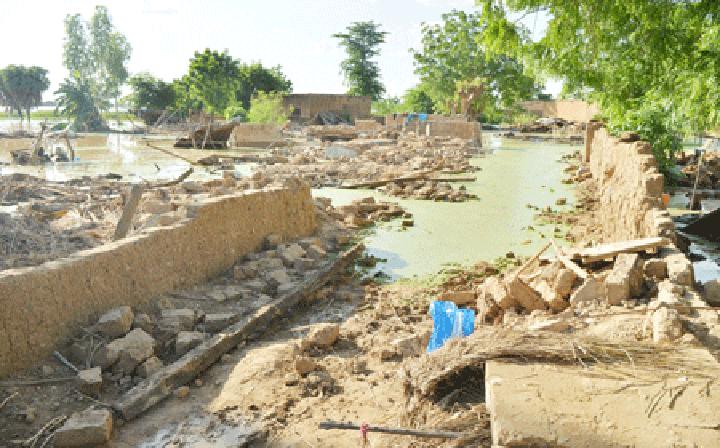 Situation des inondations au Niger, à la date du 31 août 2022 : 86 morts, 114 blessés, 12.972 maisons effondrées, et 121.868 personnes sinistrées Situation des inondations au Niger, à la date du 31 août 2022 : 86 morts, 114 blessés, 12.972 maisons effondrées, et 121.868 personnes sinistrées