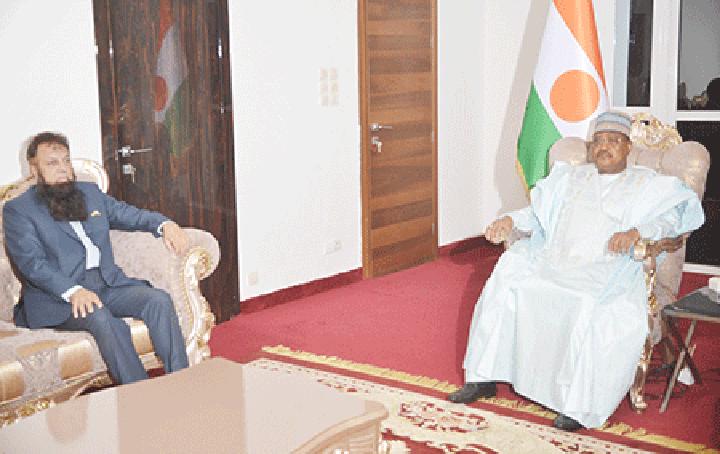 L’ambassadeur du Pakistan reçu par le Président de l’Assemblée nationale : Echanges sur plusieurs sujets dont le projet de la zone économique spéciale Niger-Pakistan à Dosso L’ambassadeur du Pakistan reçu par le Président de l’Assemblée nationale : Echanges sur plusieurs sujets dont le projet de la zone économique spéciale Niger-Pakistan à Dosso