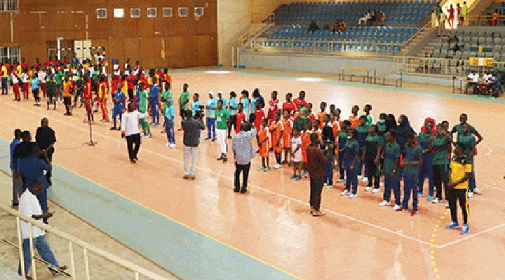  17ème édition du Championnat National Senior de Handball : L’AS Police bat l’USGN par 32 buts à 26 en match d’ouverture 17ème édition du Championnat National Senior de Handball : L’AS Police bat l’USGN par 32 buts à 26 en match d’ouverture