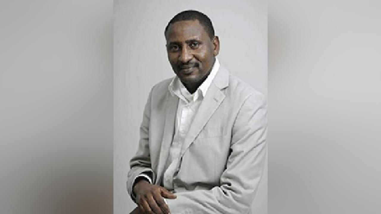 Notre compatriote Seidik Abba, distingué du trophée ‘’Média Leadership Award’’ : Un honneur pour le lauréat et pour le Niger tout entier Notre compatriote Seidik Abba, distingué du trophée ‘’Média Leadership Award’’ : Un honneur pour le lauréat et pour le Niger tout entier