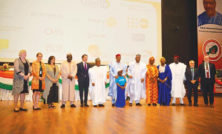 Le Chef de l’Etat préside le Forum national sur la vaccination au Niger : Objectif, atteindre la couverture vaccinale de 90 % avant 2027 Le Chef de l’Etat préside le Forum national sur la vaccination au Niger : Objectif, atteindre la couverture vaccinale de 90 % avant 2027