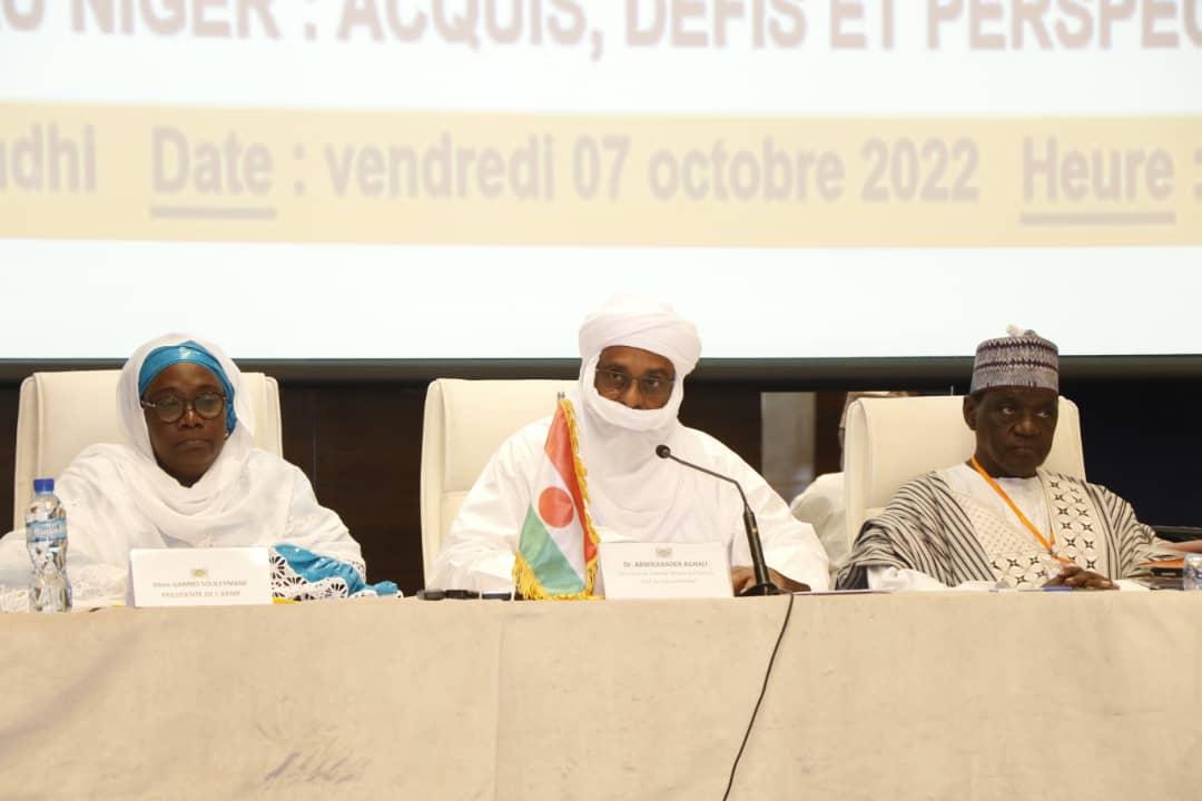 20éme anniversaire : l’ARMP organise une conférence publique sur le thème '’20 ans de Régulation des marchés publics au Niger : acquis, défis et perspectives'' 20éme anniversaire : l’ARMP organise une conférence publique sur le thème '’20 ans de Régulation des marchés publics au Niger : acquis, défis et perspectives''