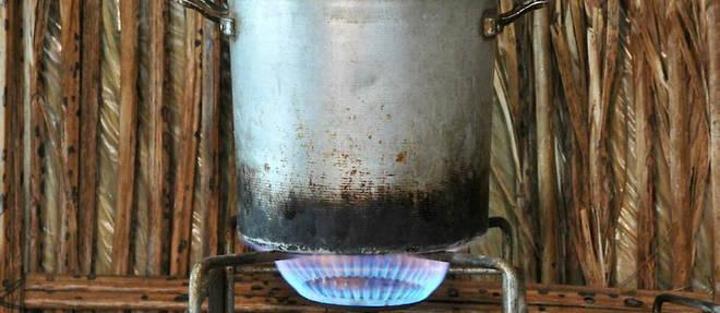 Afrique – « Cuisiner propre » : un enjeu alimentaire, mais pas seulement Afrique – « Cuisiner propre » : un enjeu alimentaire, mais pas seulement