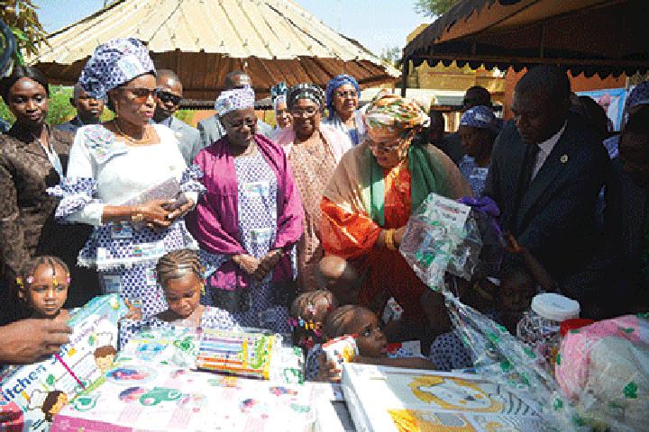 Activités de la Fondation Noor : Les Premières Dames du Niger et du Burundi au chevet des patients du cancer et des orphelins Activités de la Fondation Noor : Les Premières Dames du Niger et du Burundi au chevet des patients du cancer et des orphelins