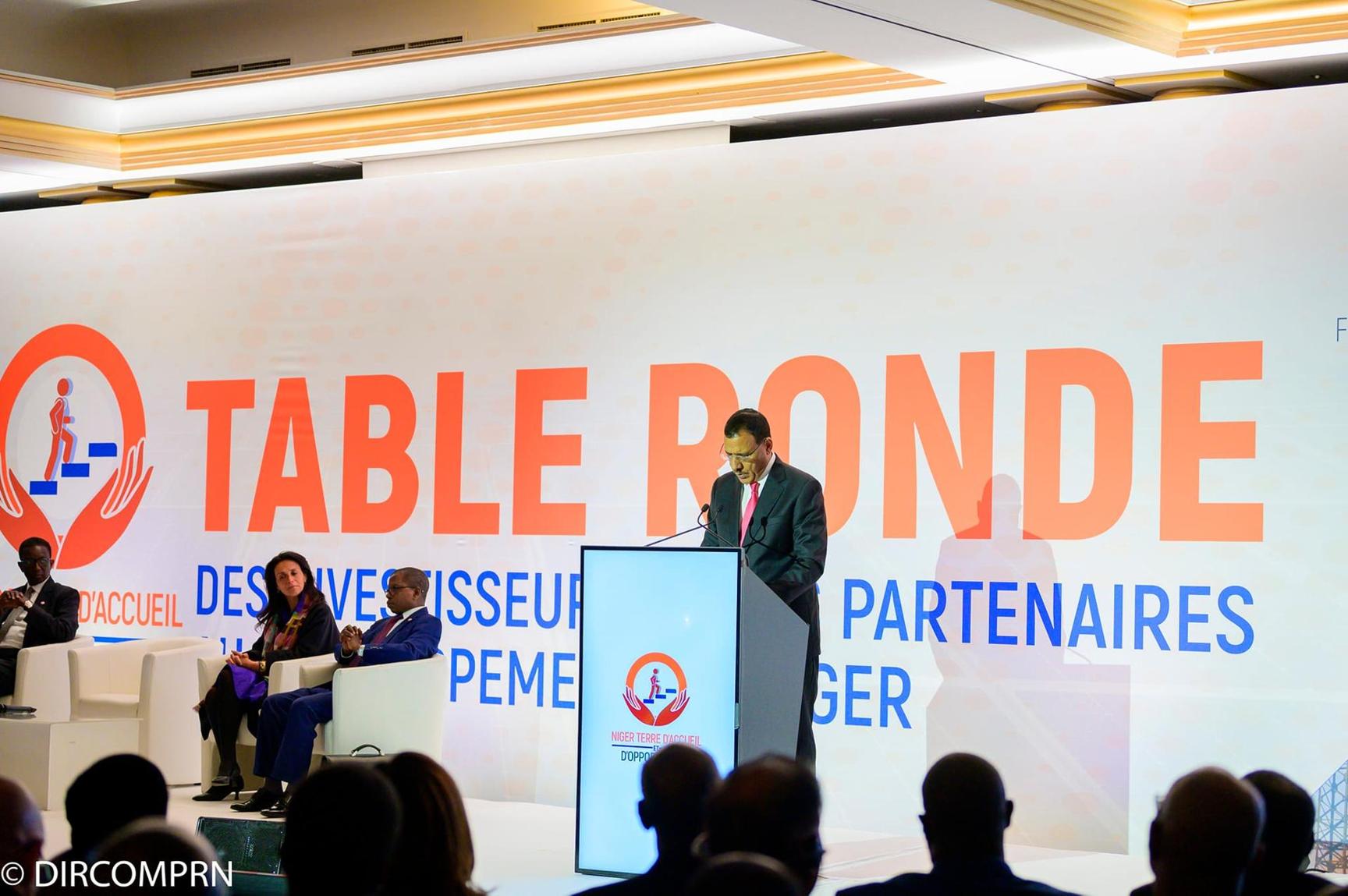 Table ronde sur le PDES : annonce de 45 Milliards d'euros sur un objectif de 29, 62 Milliards Table ronde sur le PDES : annonce de 45 Milliards d'euros sur un objectif de 29, 62 Milliards